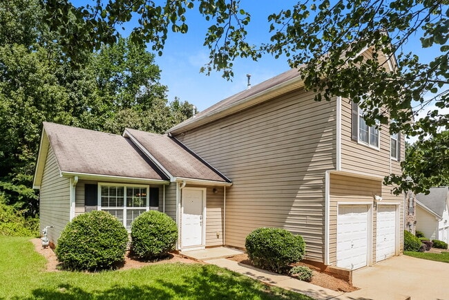Building Photo - 3704 Lower Creek Dr