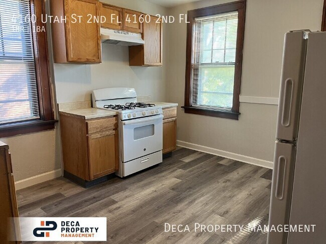 Building Photo - 1 Bedroom Apartment