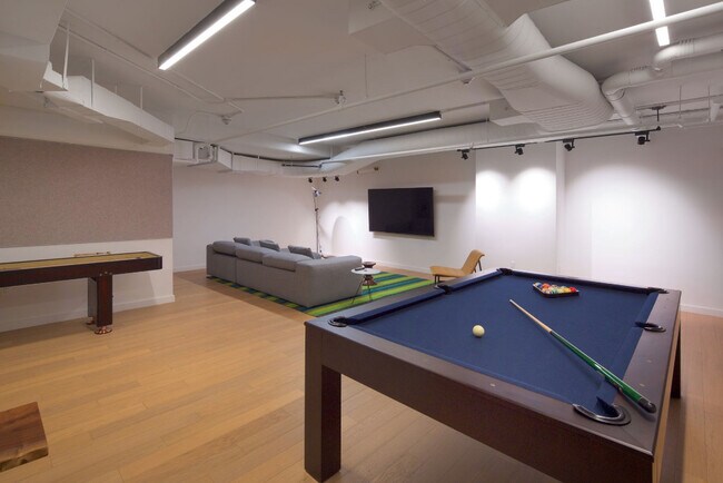 Foto del edificio - 25 Park Ln S