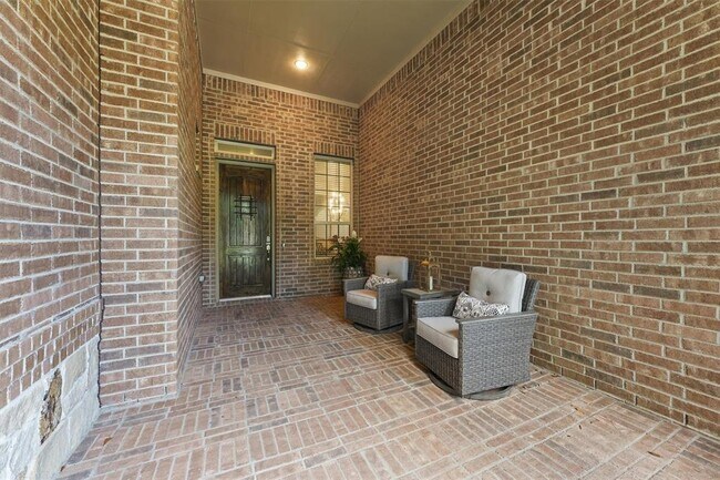 Building Photo - 6 Inland Prairie Dr