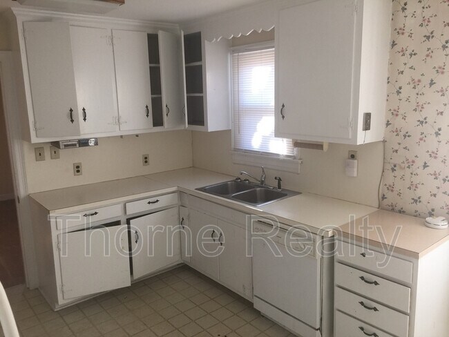 Foto del edificio - 1611 Longview Ave