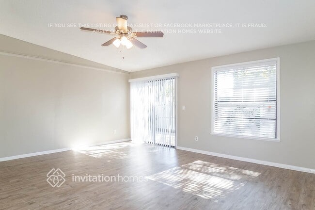 Building Photo - 10812 Scepter Dr