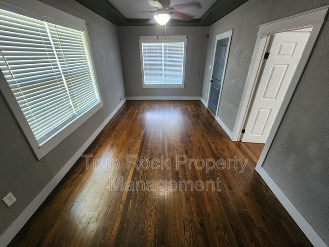 Foto del edificio - 331 W 17th St