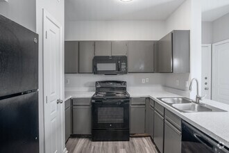 Interior Photo - Stoneleigh