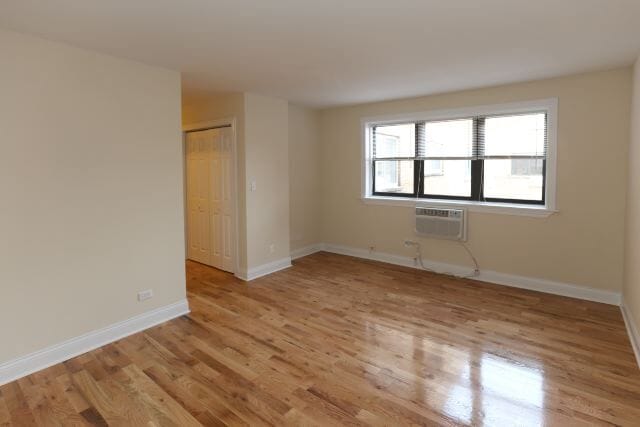 Foto del edificio - 558 W Arlington Pl