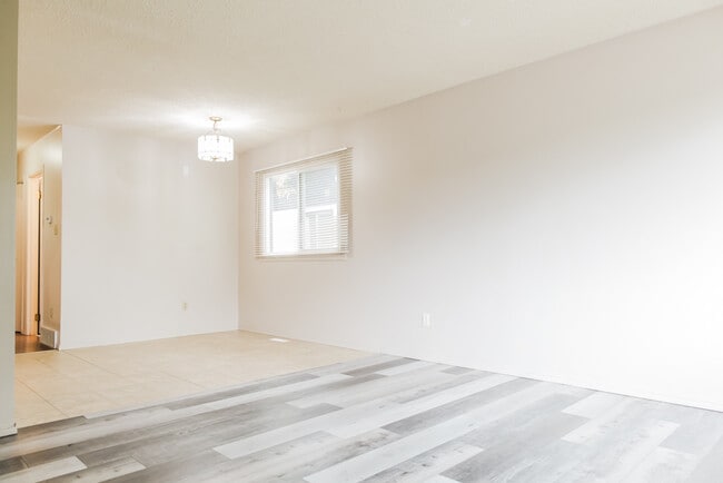 Building Photo - 9718-9777 77 Ave