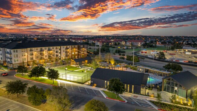 Foto del edificio - Lantana at Round Rock