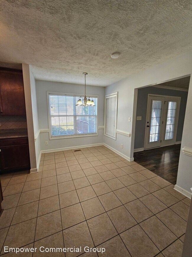 Building Photo - 4 br, 2.5 bath House - 1528 Ellie Avenue
