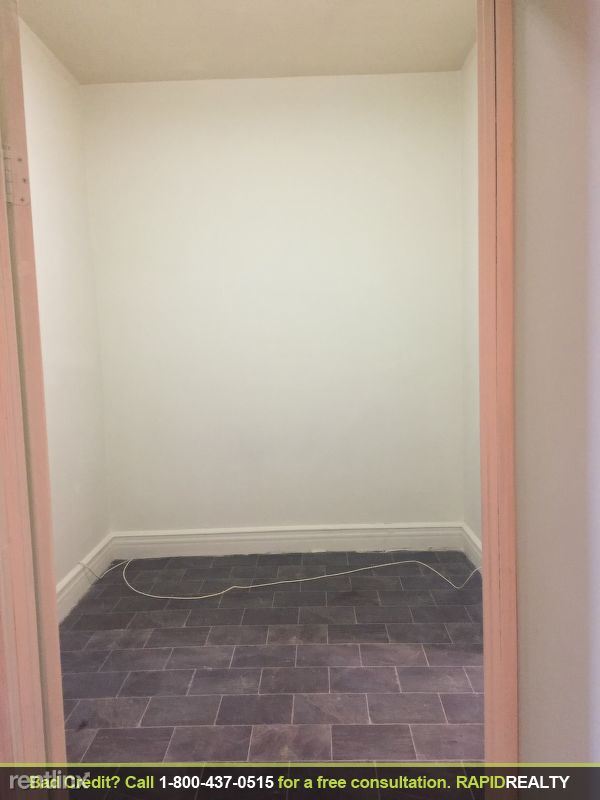 Foto del edificio - 35 Goodwin Pl