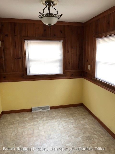 Foto del edificio - 3 br, 1.5 bath House - 5685 Humbert Rd.