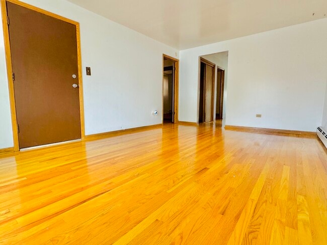 Building Photo - 4211 W 63rd St