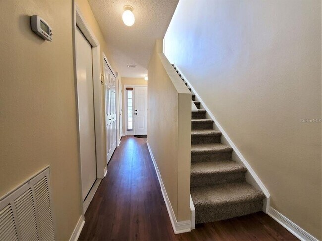 Building Photo - 9870 Ashburn Lake Dr