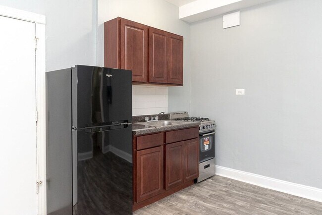 Foto del edificio - 4735 N Beacon St