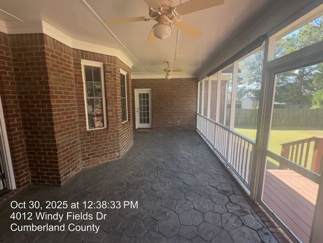 Foto del edificio - 4012 Windy Fields Dr