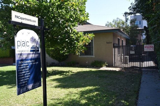 Building Photo - 5654 Camellia Ave