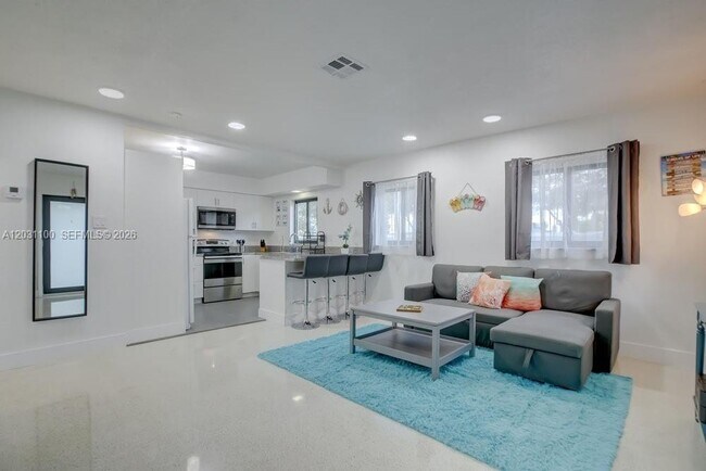 Foto del edificio - 1700 SW 20th St