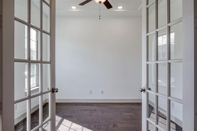 Foto del edificio - 852 Deer Run Rd