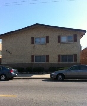 Primary Photo - 6233 W Belmont Ave