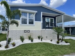 Building Photo - 5715 Blue Harbor Dr