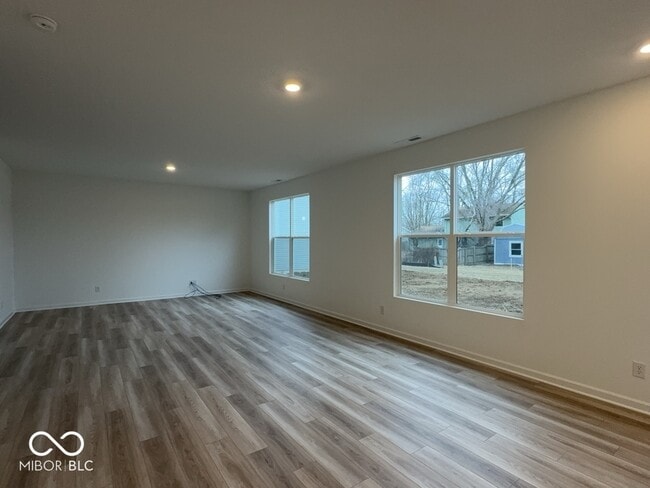 Building Photo - 3479 Seminole Dr