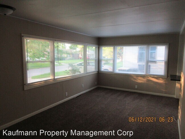 Building Photo - 3 br, 1 bath House - 2731 Stanford Ave
