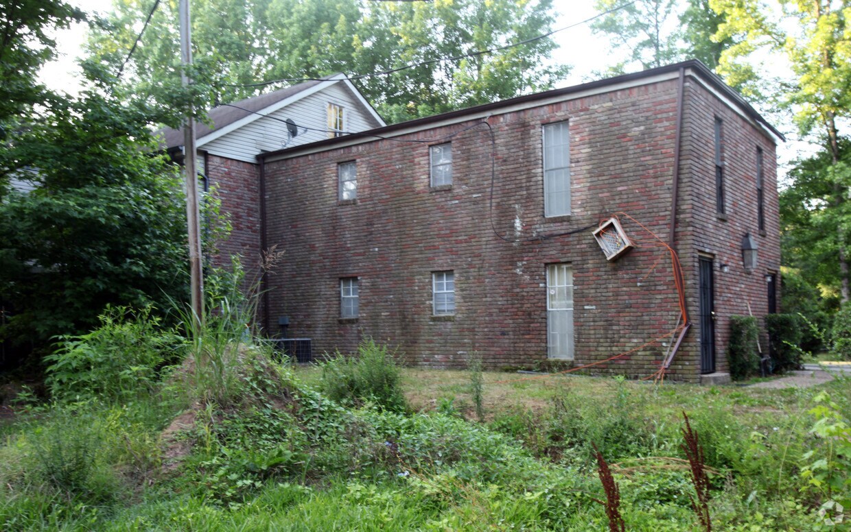 Foto del edificio - 7117 N Chicot Rd