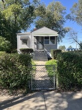 Building Photo - 2400 Johnson St