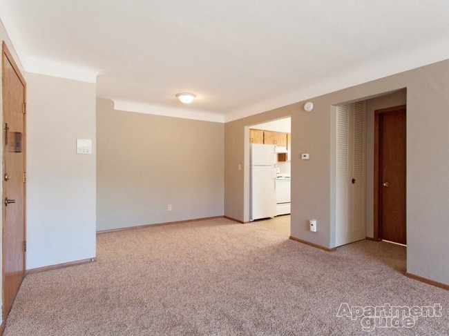Building Photo - 29105-02 Dahl Pl
