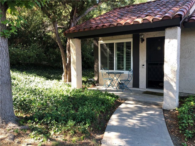 Foto del edificio - 27556 Rondell St