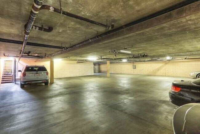 Foto del edificio - 1144-15-8 Rosedale Ave