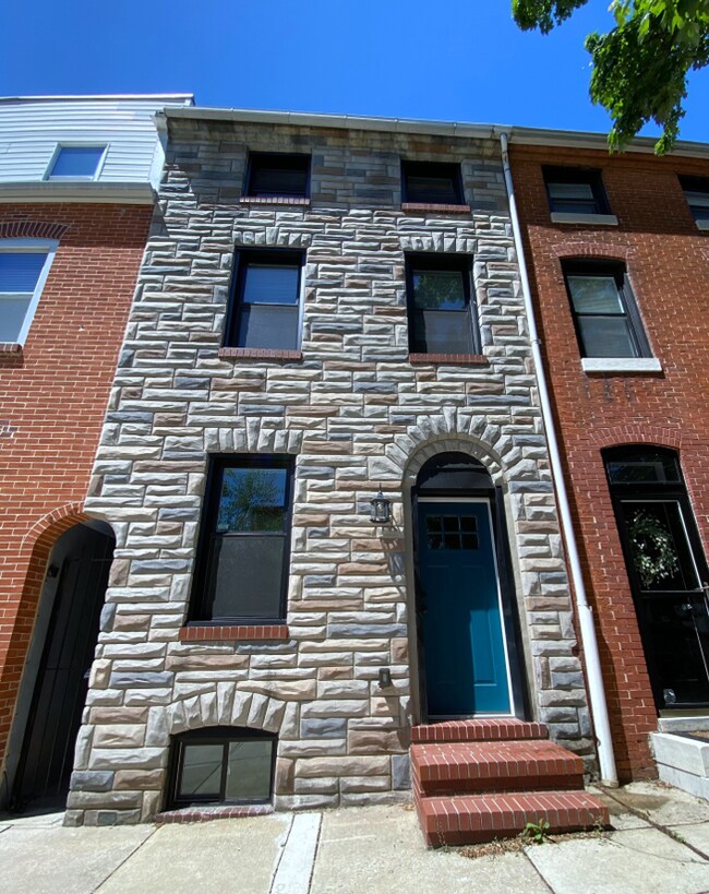 Foto del edificio - 308 S Washington St