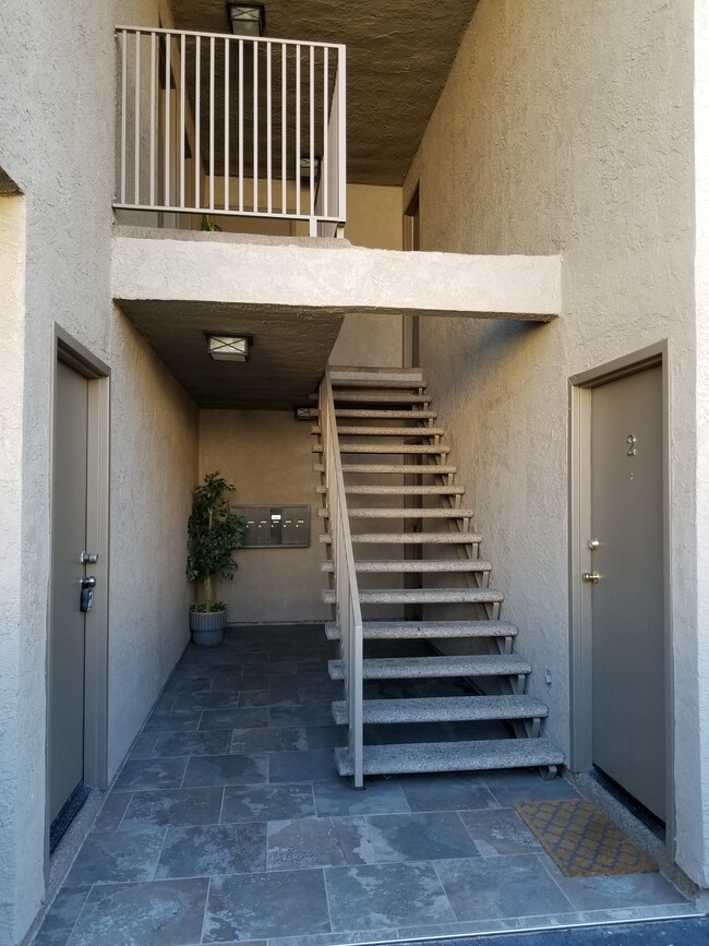 Building Photo - 5544 Elmer Avenue