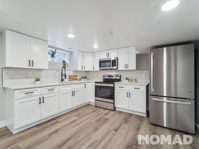 Foto del edificio - Basement level 2 Bedroom Home in Denver