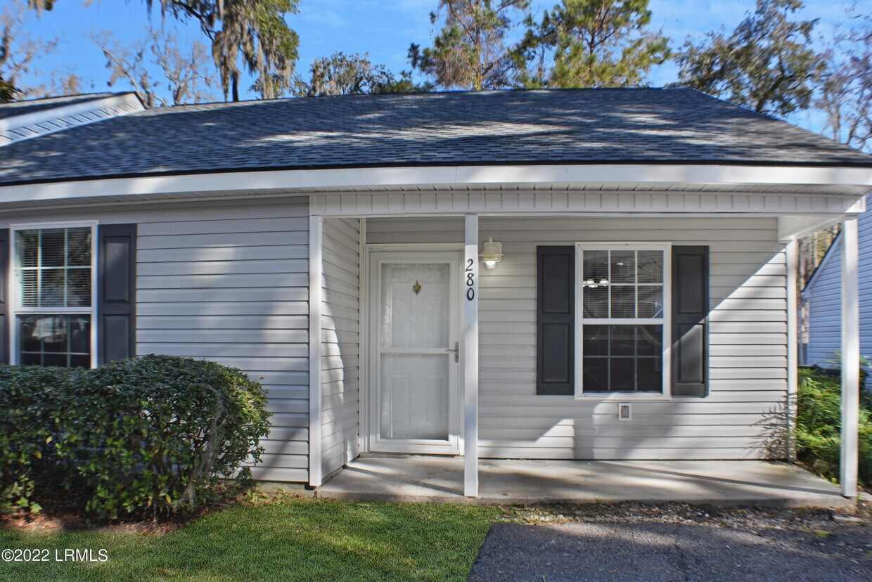 Primary Photo - 280 Cedar Grove Cir
