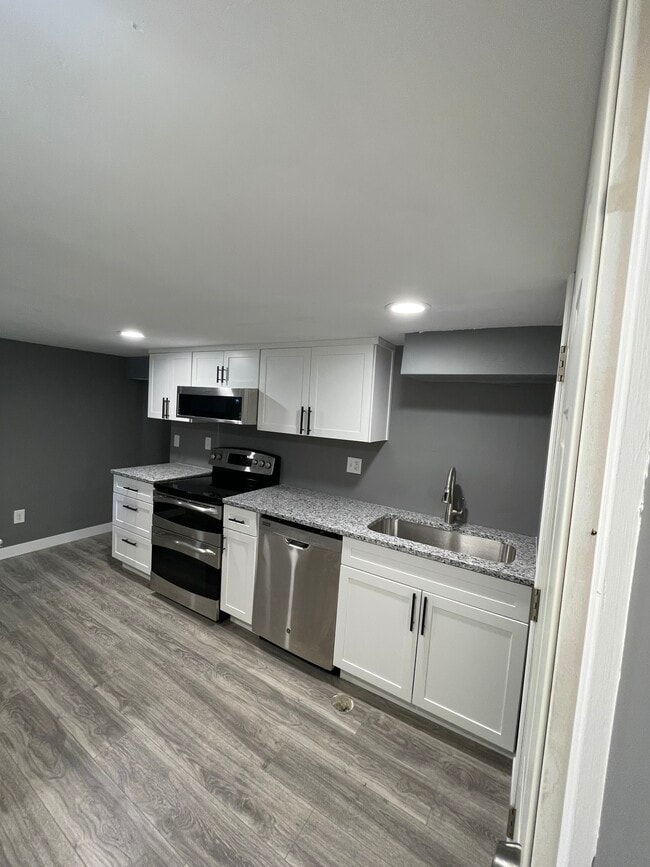 Building Photo - 315 S 300 E