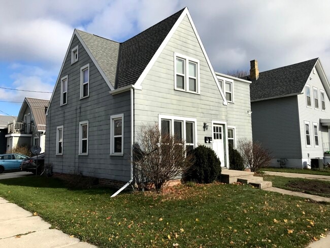 Building Photo - 1424 Marshall St