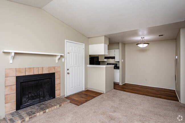 1HAB, 1BA - 645 ft² - Summit Midtown