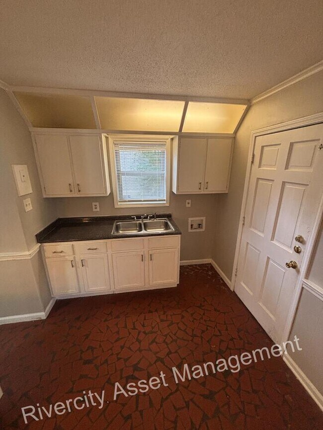 Foto del edificio - Cute 3 bedroom 1 bathroom home in Parkway Village Area!!! Section 8 Welcomed !!!