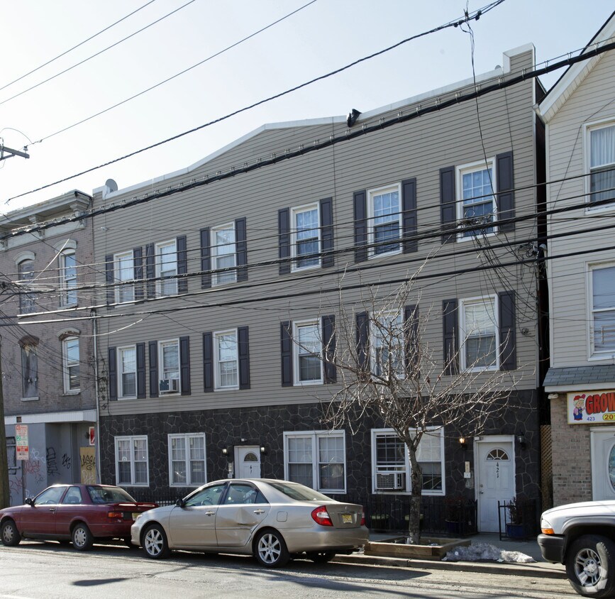 Building Photo - 419-421 Palisade Ave
