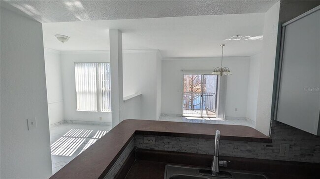 Foto del edificio - 3702 Palm Desert Ln