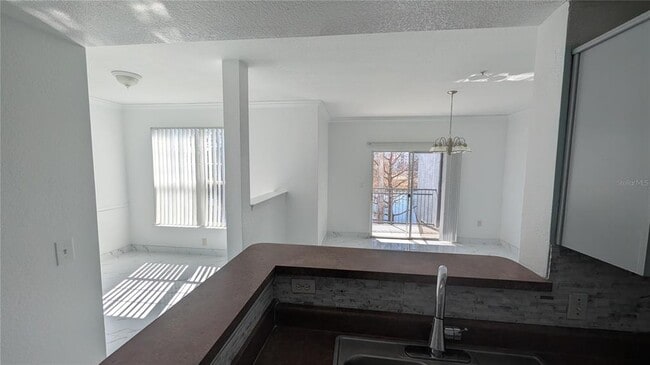 Building Photo - 3702 Palm Desert Ln