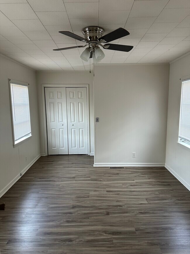 Foto del edificio - 402 W 22nd Street