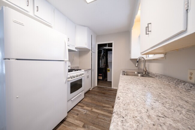Foto del edificio - 7214 Thomas Ave S