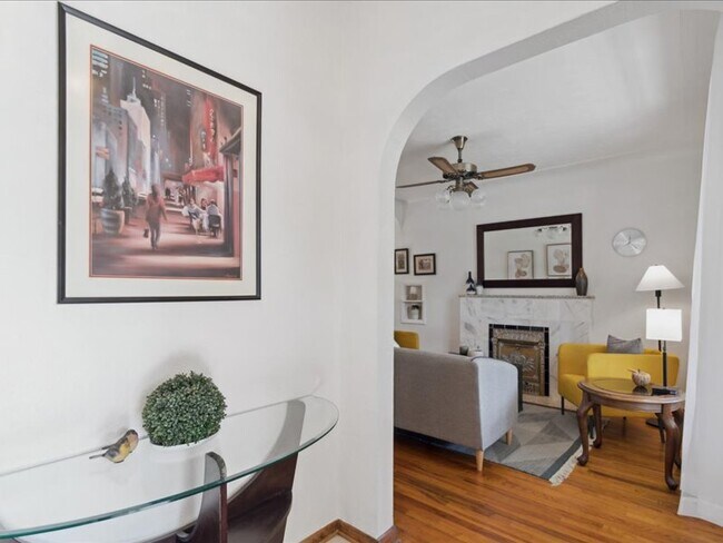 Foto del edificio - 2735 W Denver Pl