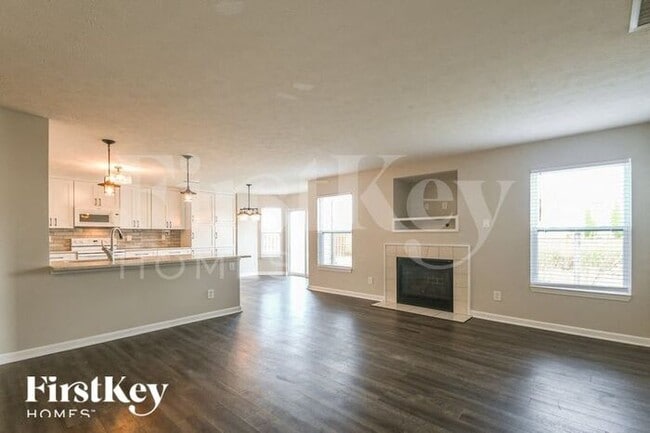 Building Photo - 1262 Spring Lake Dr