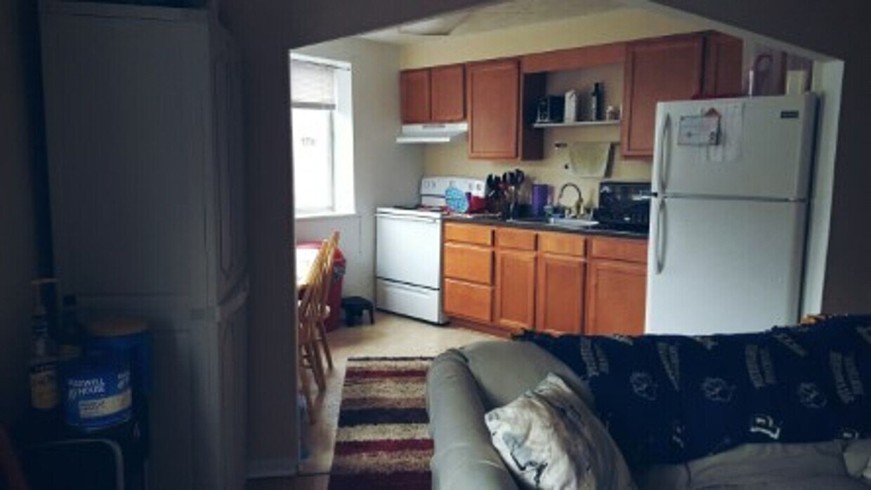Foto principal - 3443-B Ward Street