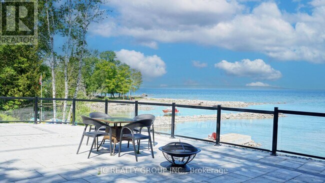 Photo du bâtiment - 456 Silver Birch Dr