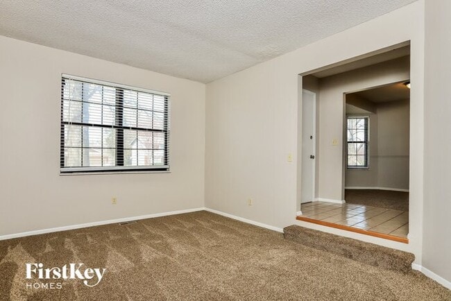 Building Photo - 1616 Treetop Dr