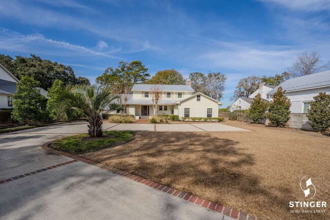 Foto del edificio - 73 Sunset Blvd