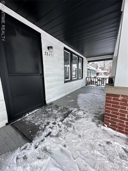 Foto del edificio - 28455 Melvin St